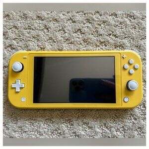 NINTENDO Switch Light Yellow
